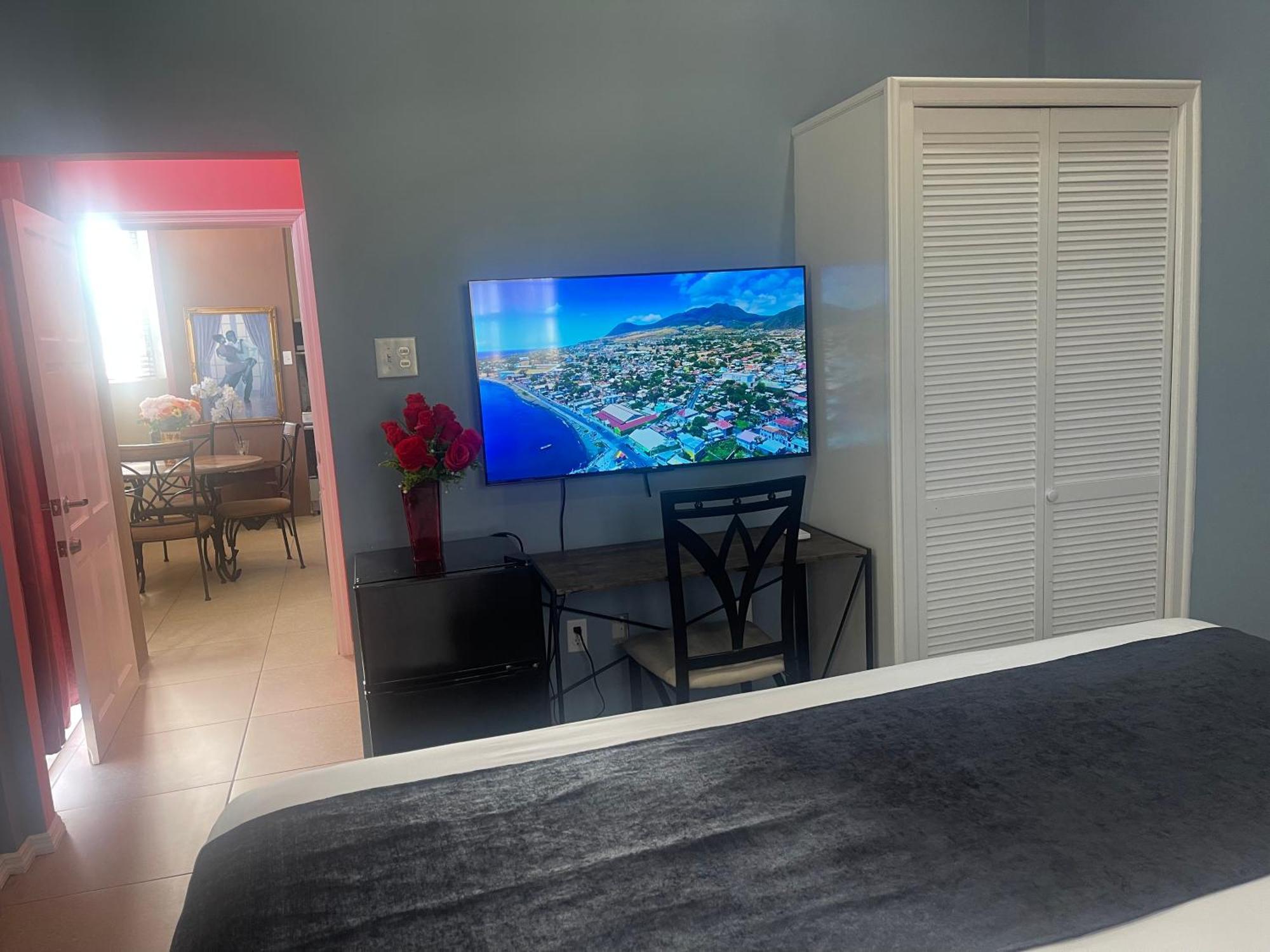 The Colosseum Hotel Basseterre Ngoại thất bức ảnh